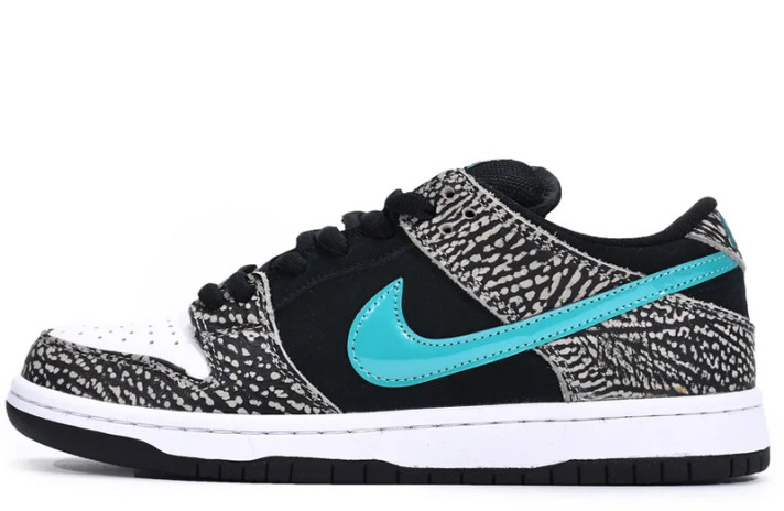 Кроссовки Nike Dunk SB Low Atmos Elephant BQ6817-009 серые