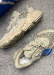 Кроссовки Adidas Ozweego Beige Desert Rat живое фото 2